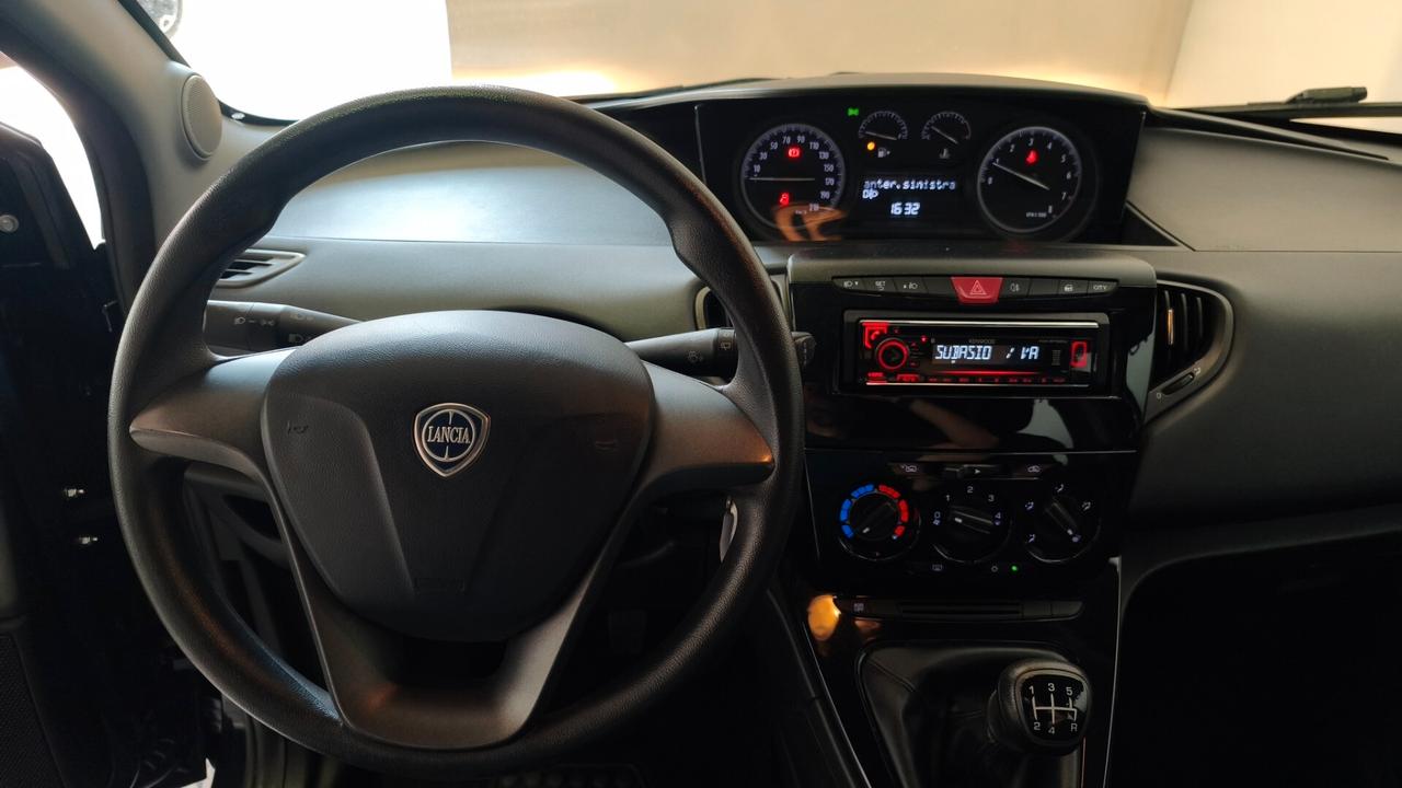 Lancia Ypsilon 1.2 69 CV 5 porte Gold 2018 UNIPROPRIETARIO 5 POSTI