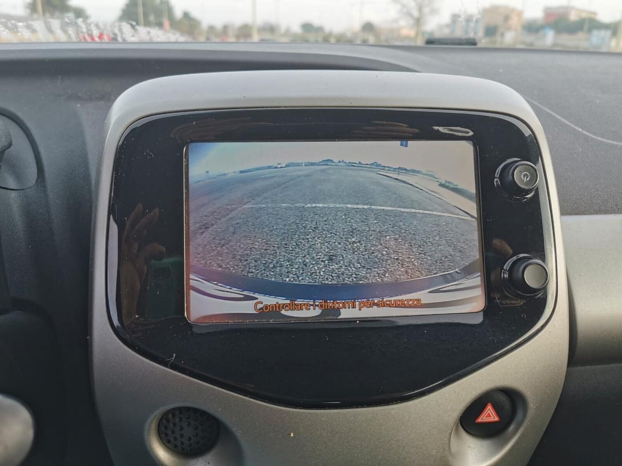 Toyota Aygo 1.0 VVT-i 69 CV 5P. x-wave