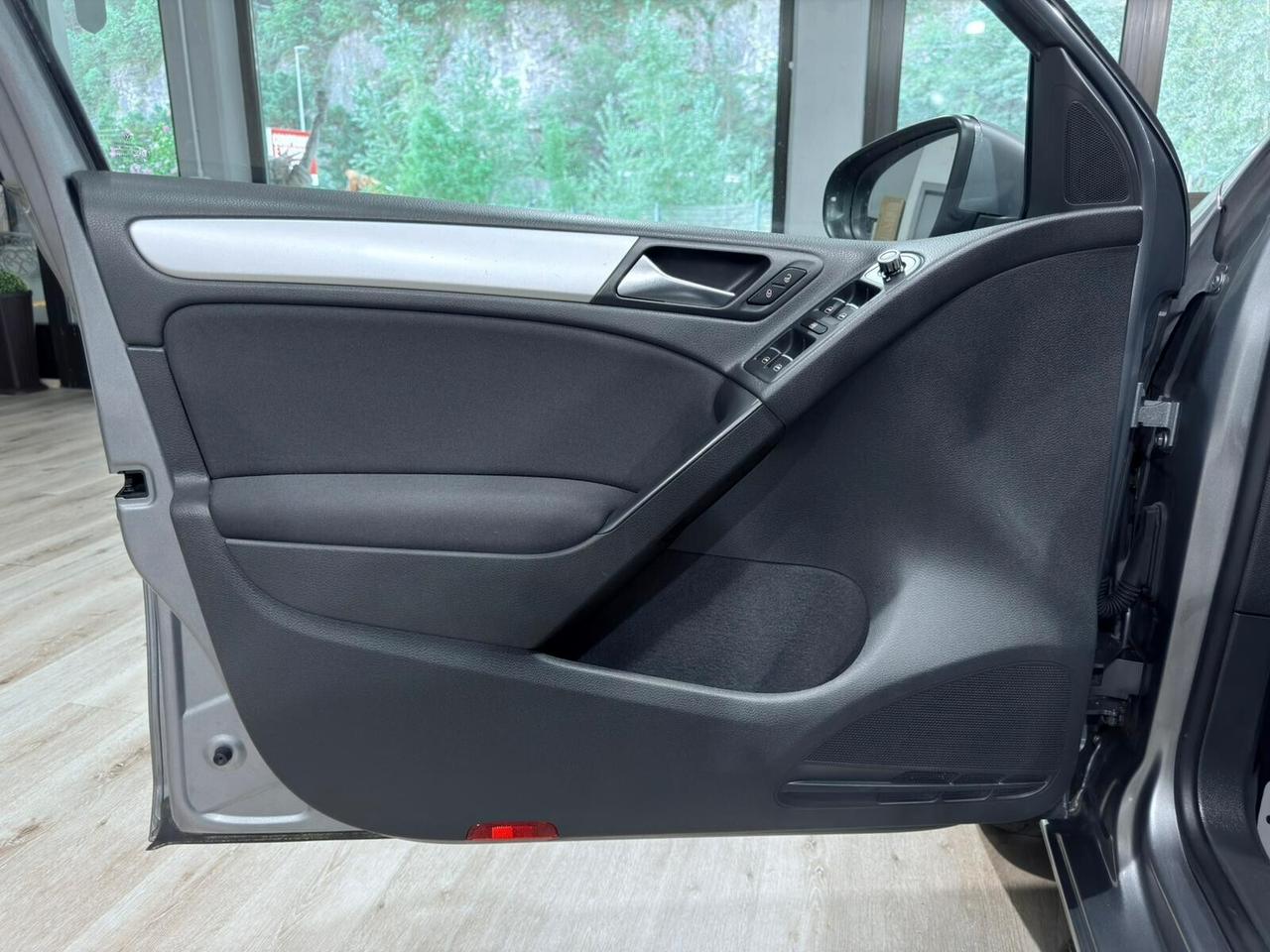 VOLKSWAGEN GOLF 1.6TDI 105CV HIGHLINE 1HANDE