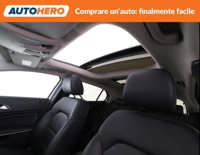 MERCEDES-BENZ GLA 200 d Automatic 4Matic Sport