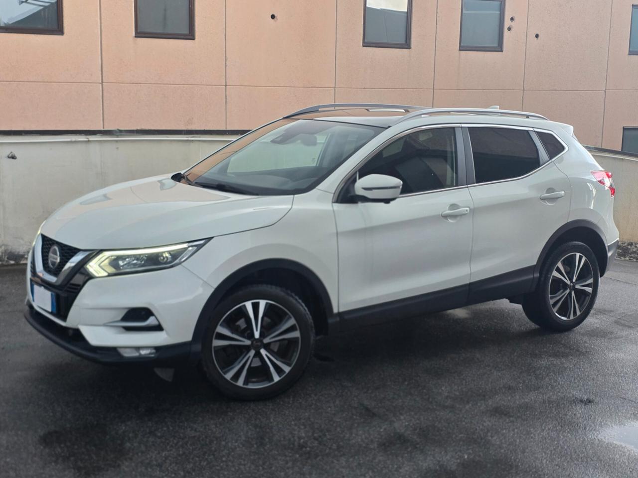 Nissan Qashqai 1.3 DIG-T 140 CV Tekna+