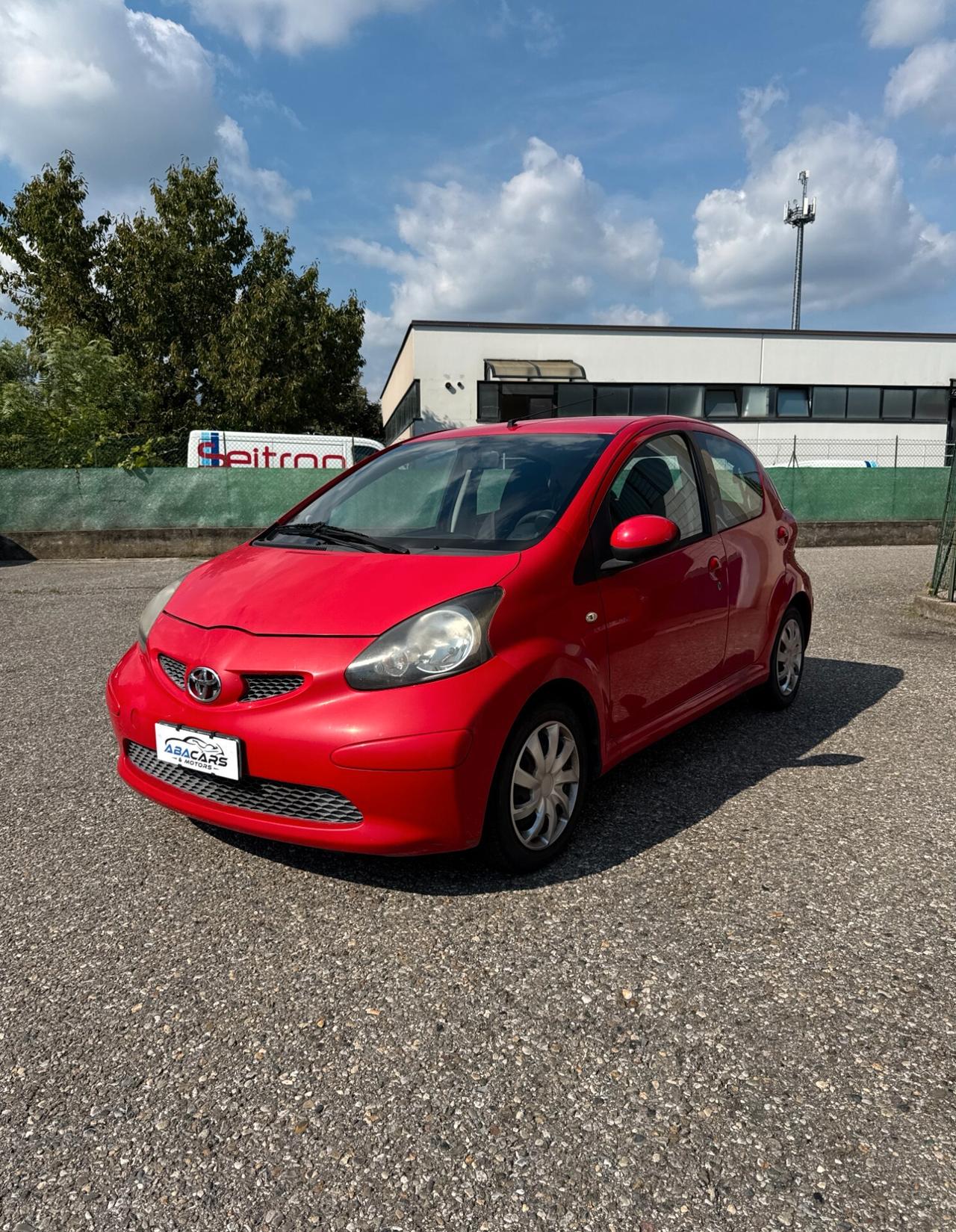 Toyota Aygo 1.0 5 porte 50kW Benz *85.000 km*