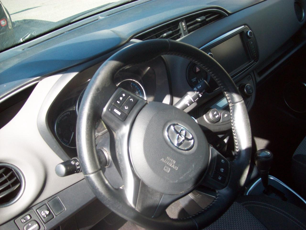 Toyota Yaris 1.5 Hybrid 5 porte Business