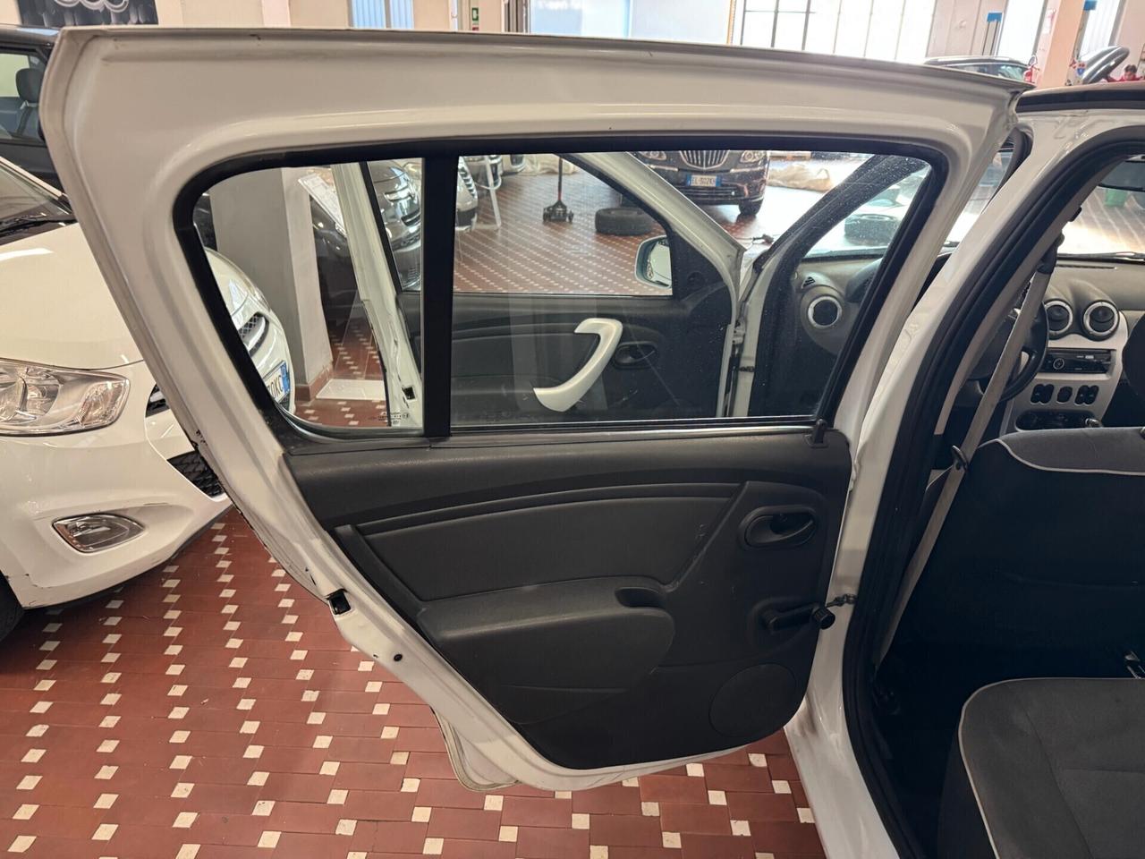 Dacia Sandero 1.5 dCi 75CV Embleme - NEOPATENTATI