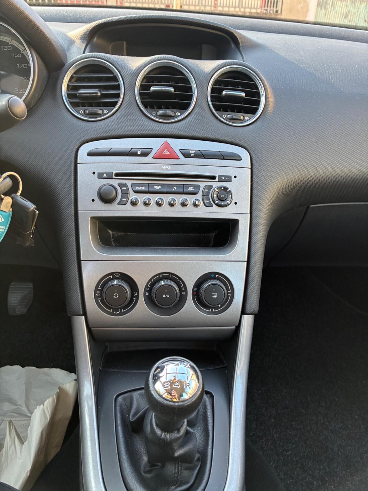 Peugeot 308 1.6 HDi 90CV 3p. Tecno