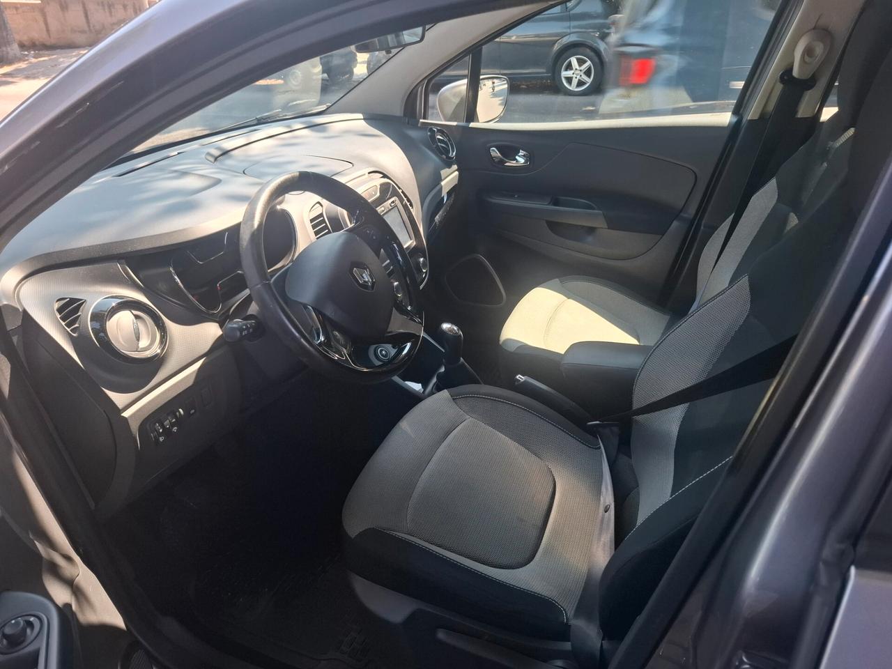 Renault Captur dCi 8V 110 CV Start&Stop km 64000