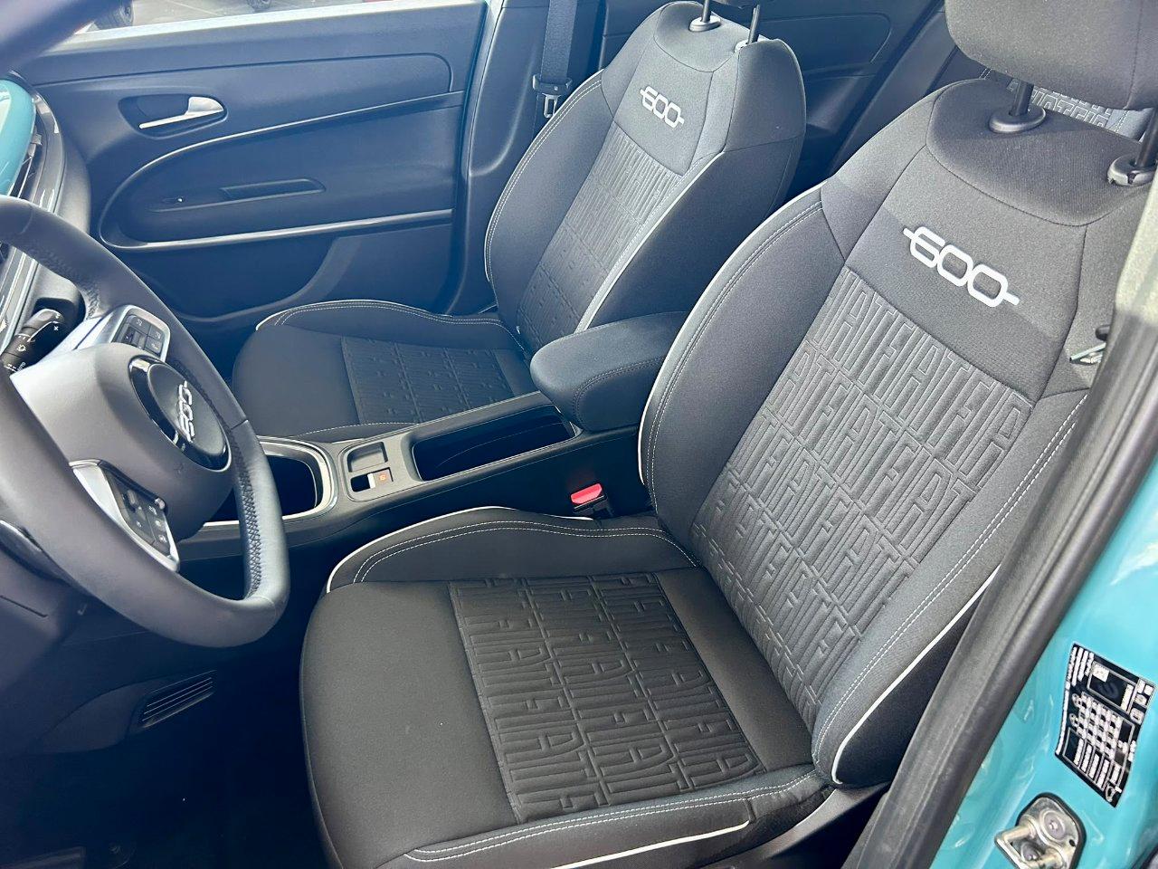 Fiat 600 1.2 hybrid La Prima 145cv auto