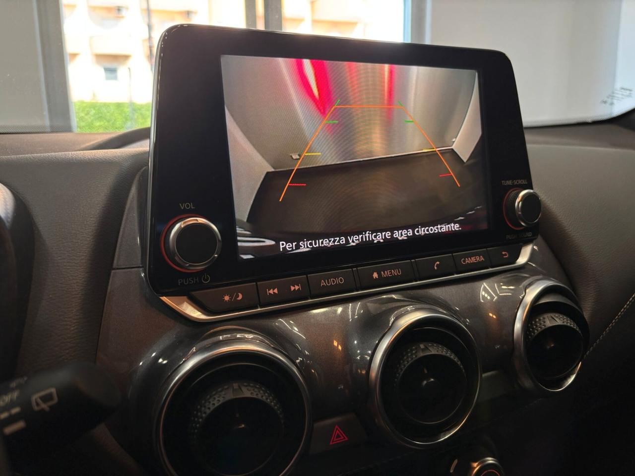 Nissan Juke 1.0 DIG-T 114 CV N-Connecta