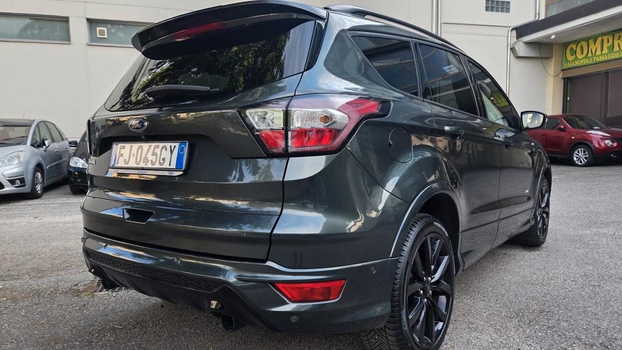 Ford Kuga 2.0 TDCI 180 CV S&S 4WD ST-Line Business