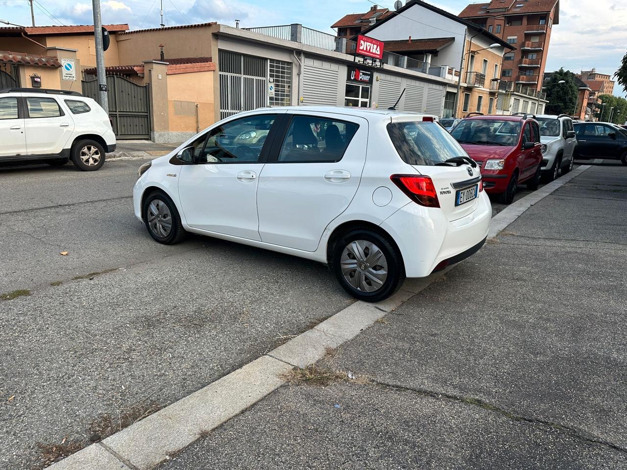 Toyota Yaris 1.5 Hybrid 5 porte CoolTo