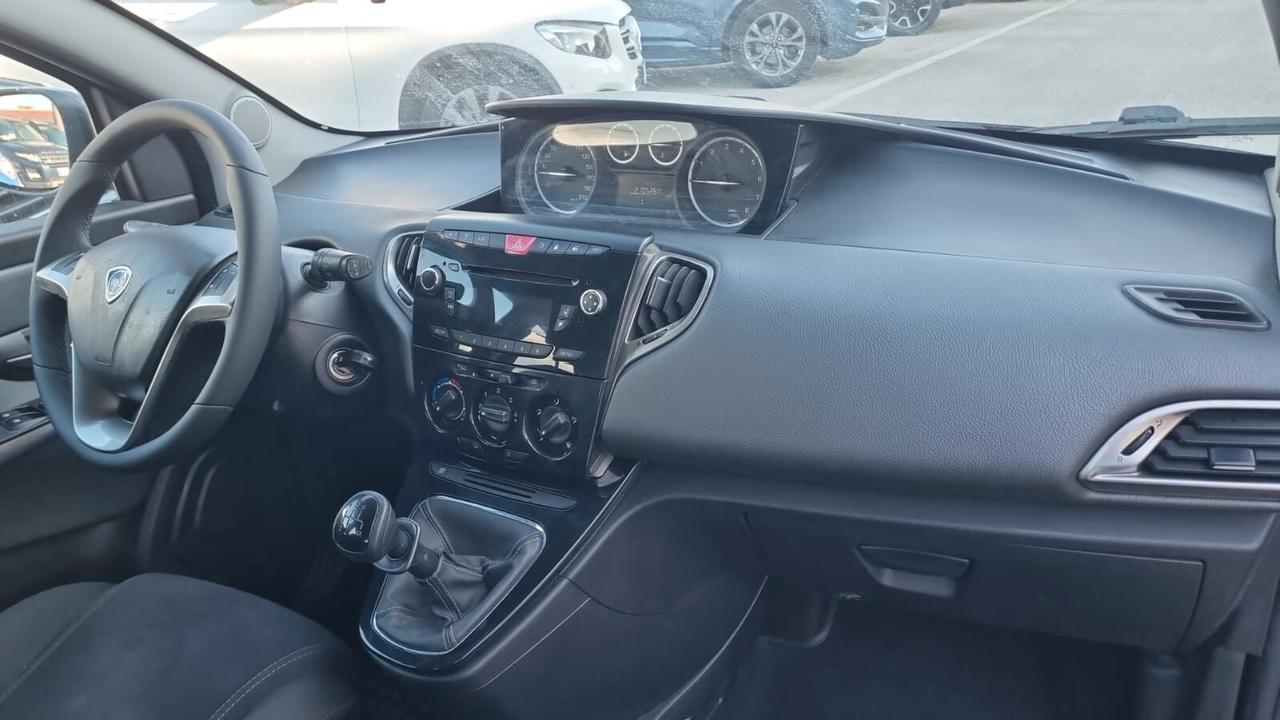 Lancia Ypsilon 1.2 69 CV 5 porte GPL Ecochic Gold