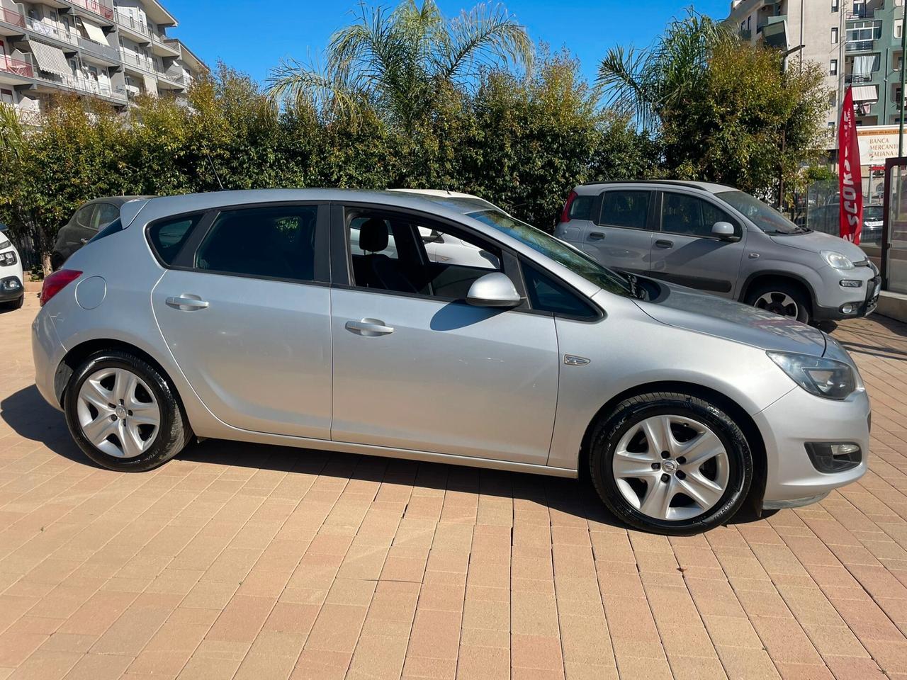 Opel Astra"Finanziabile Senza Busta Paga"