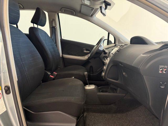 TOYOTA Yaris 1.3 5 porte M-MT SOL