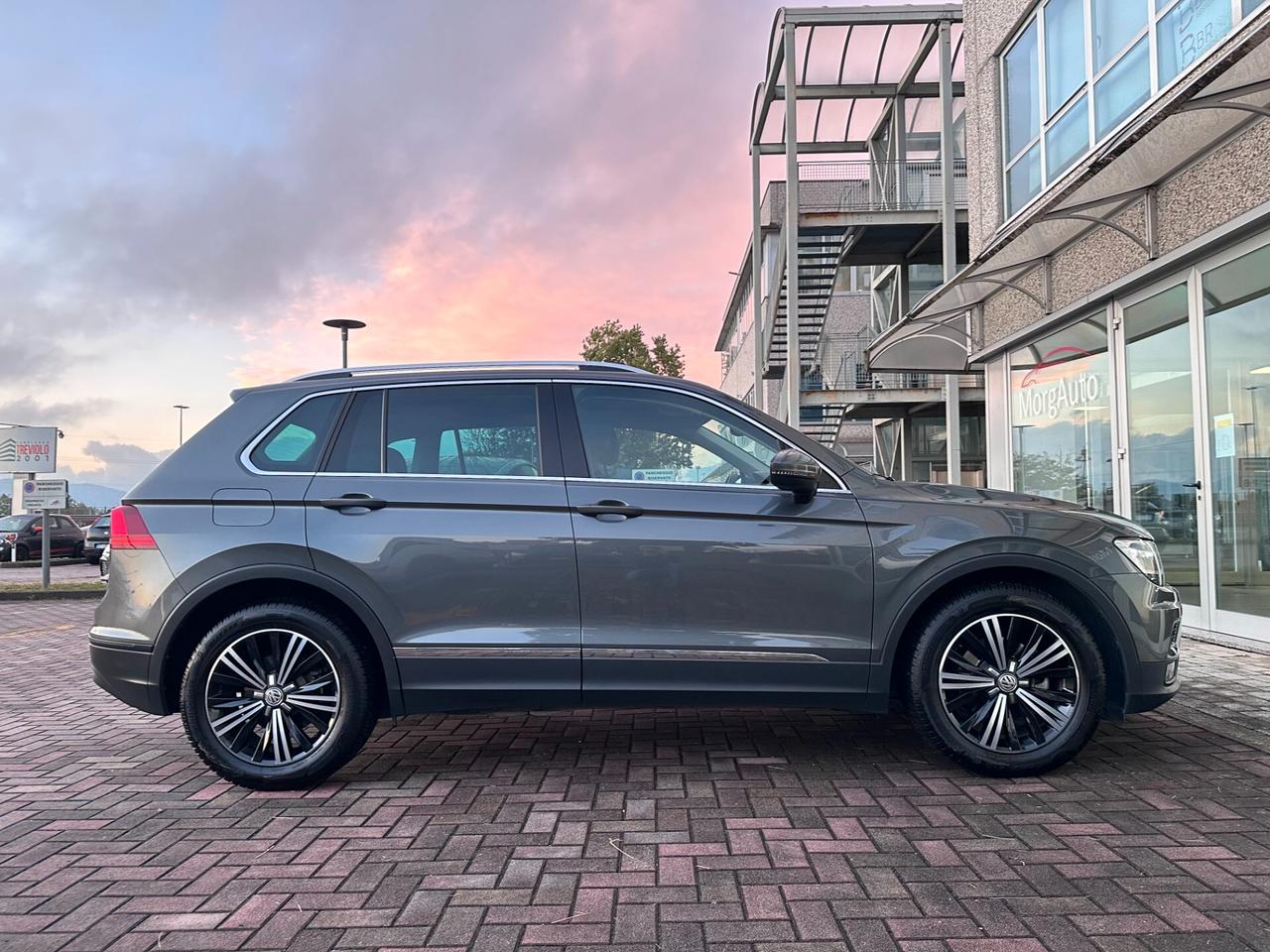 VW TIGUAN 1.6TDI 116CV EURO6D! FARI FULL LED! ACC NAVIGATORE