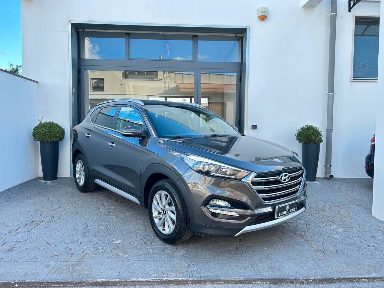 Hyundai Tucson 1.7 CRDi XPOSSIBLE NAVI/RET-12/2017