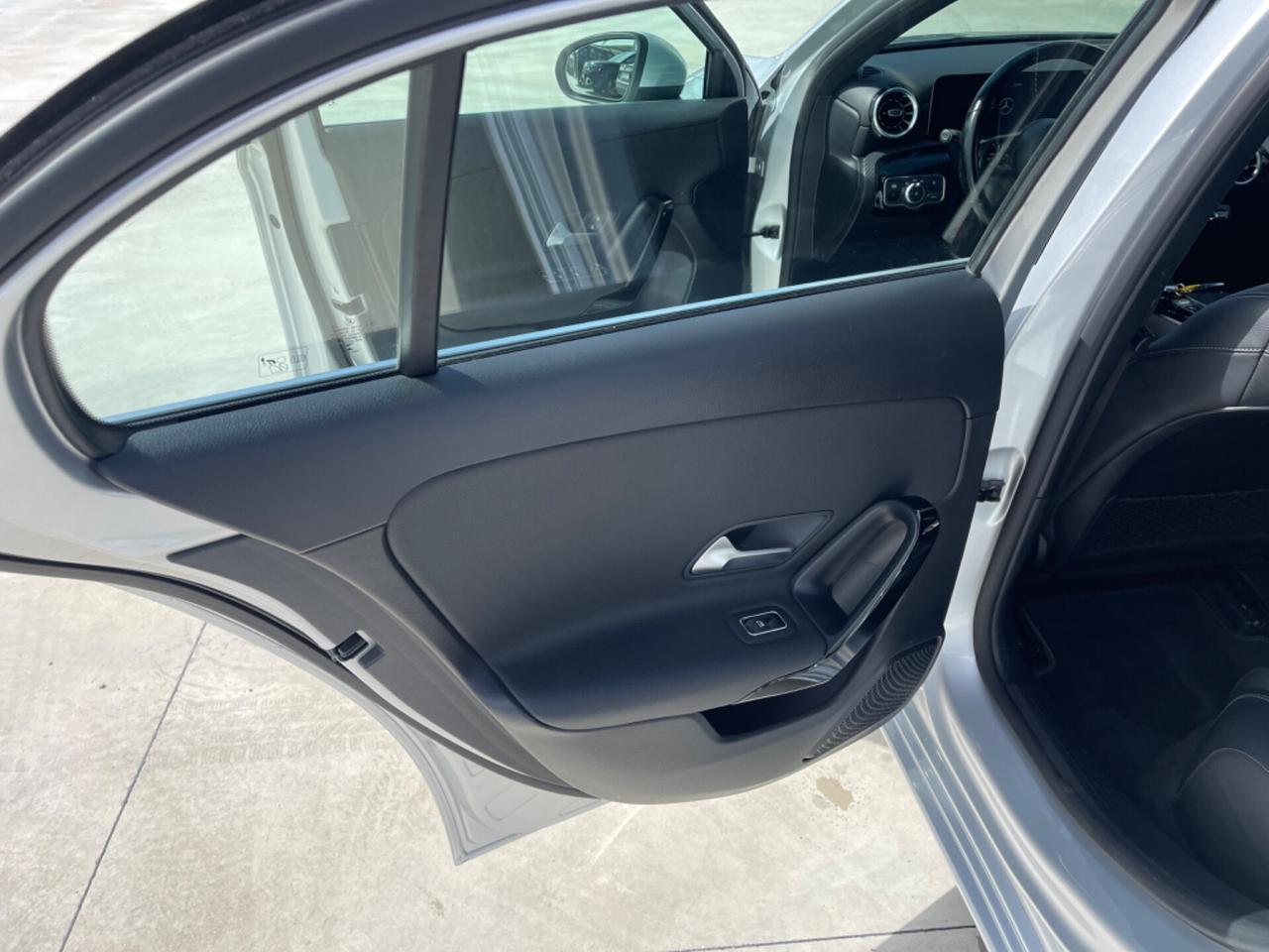 Mercedes-benz A 180 A 180 d Automatic Business Extra