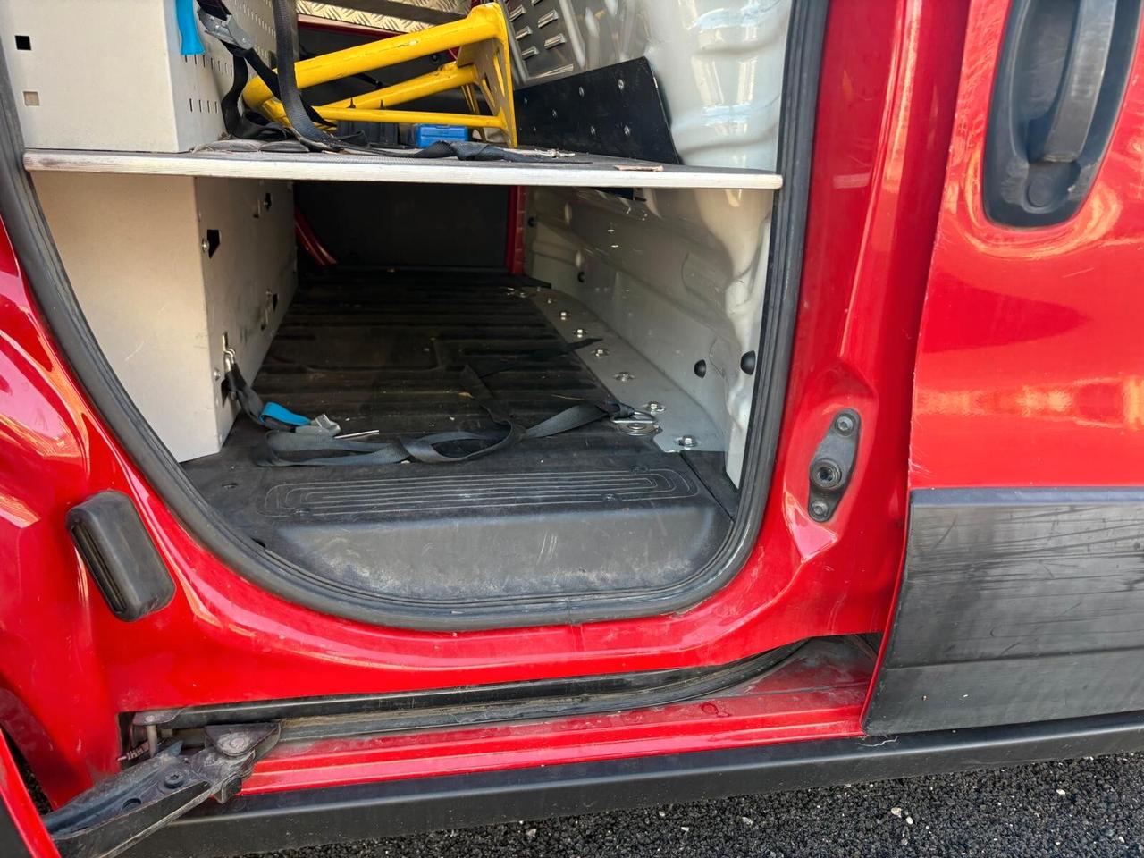 Fiat Fiorino 1.3 MJT 95CV Combinato Adventure