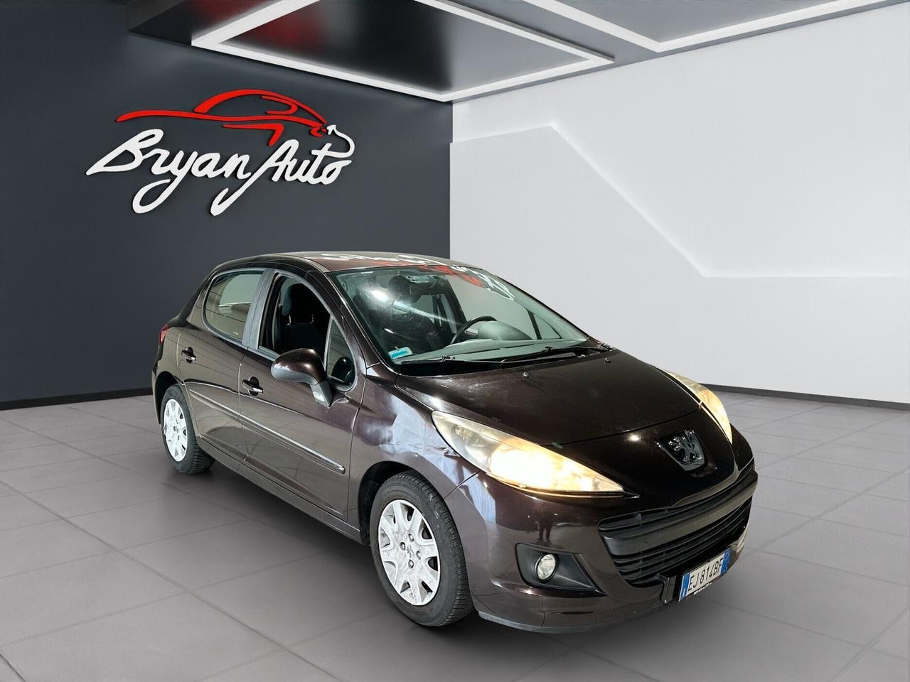 Peugeot 207 1.4 8V 75CV 5p. SPECIAL EDITION