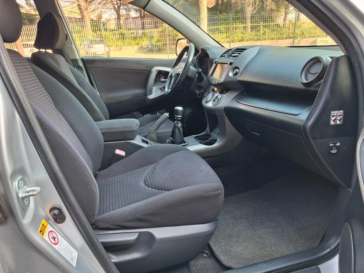 Toyota RAV4-2.2 D-4D 136 CV. Sol*GANCIO TRAINO*