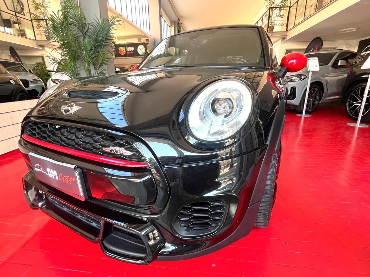 MINI JOHN COOPER WORKS 2.0 231CV Cambio automatico Navigatore Cerchi GARANZIA 12 MESI