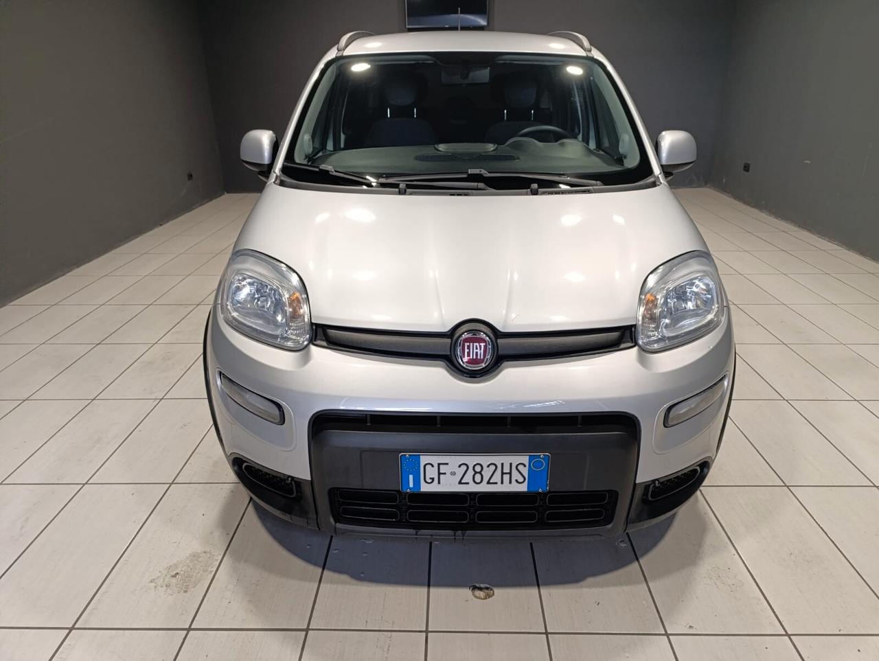 Fiat Panda CROSS HYBRID del 2021 - 90.000 km -