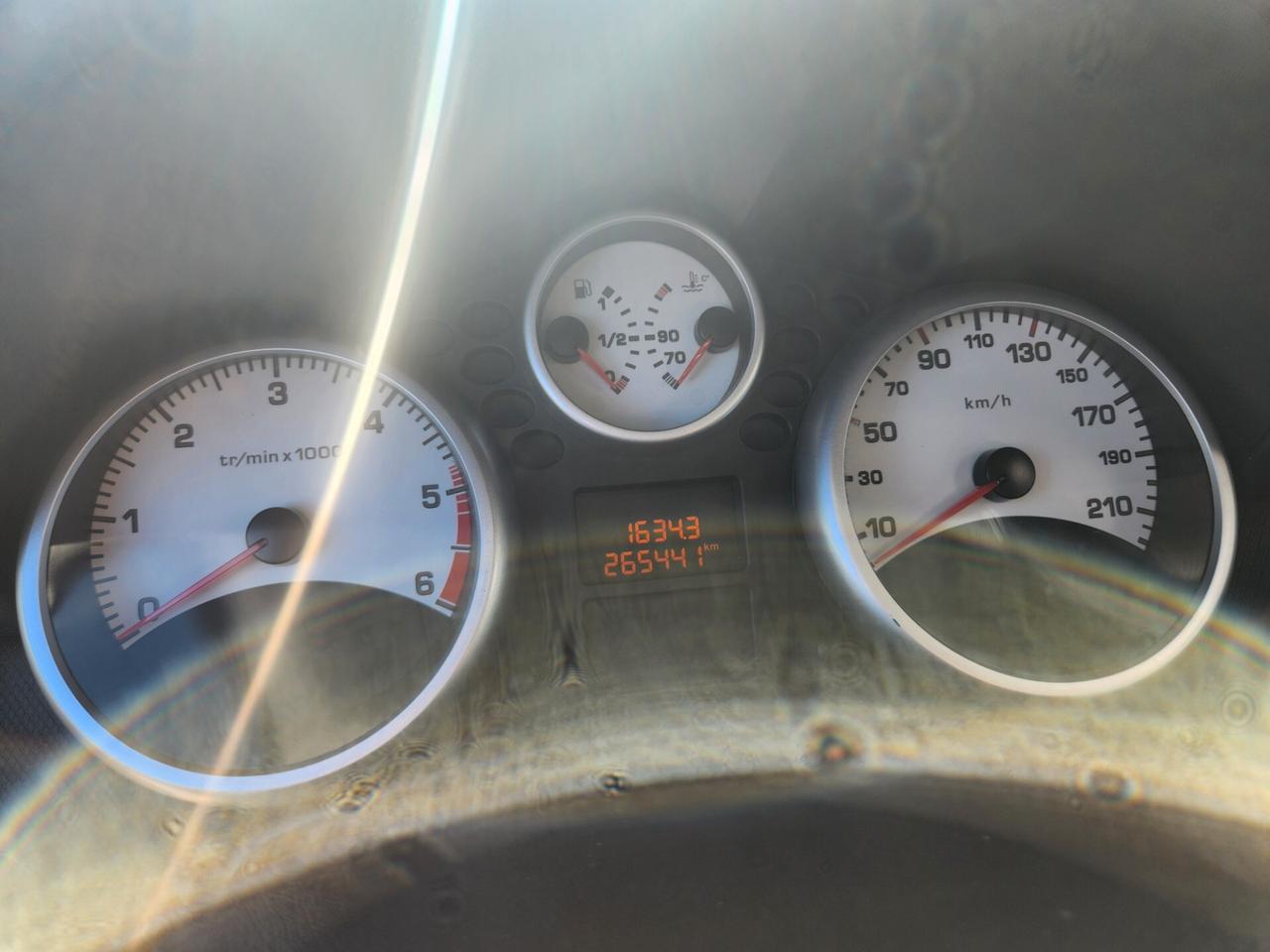 Peugeot 207 1.4 HDi 70CV X NEOPATENTATI