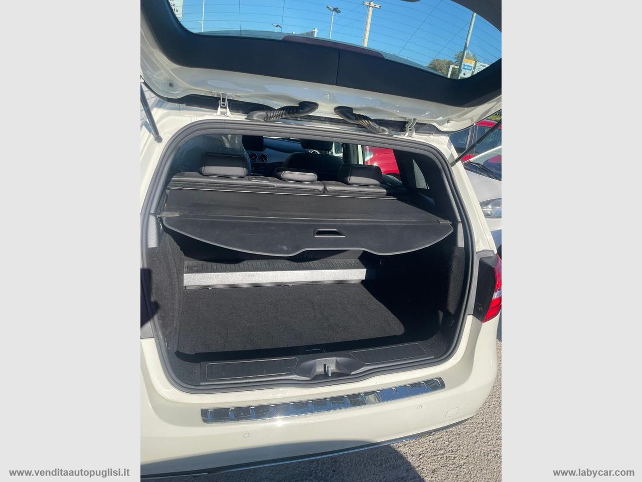 MERCEDES-BENZ B 180 Premium