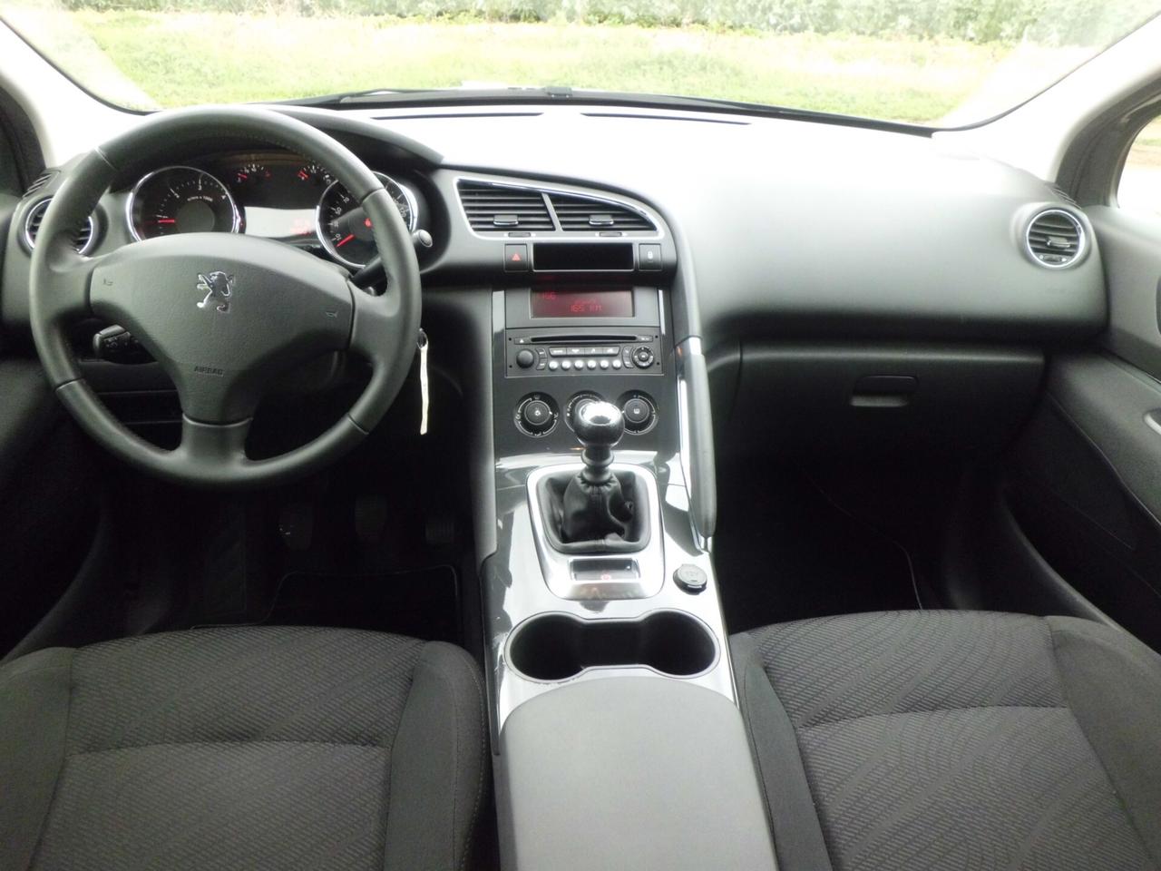 Peugeot 3008 1.6 HDi 115CV Allure