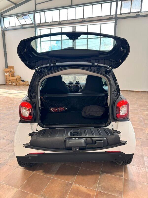 SMART EQ FORTWO 60KW ELETTRICA 2024