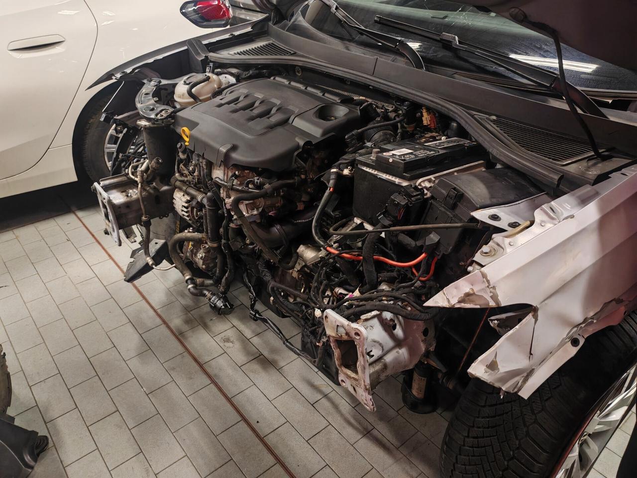 Volkswagen T-Roc 2.0 TDI 4MOTION incidentata