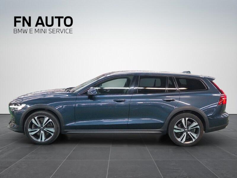 VOLVO V60 CC (2018-2024) V60 Cross Country B5 A...