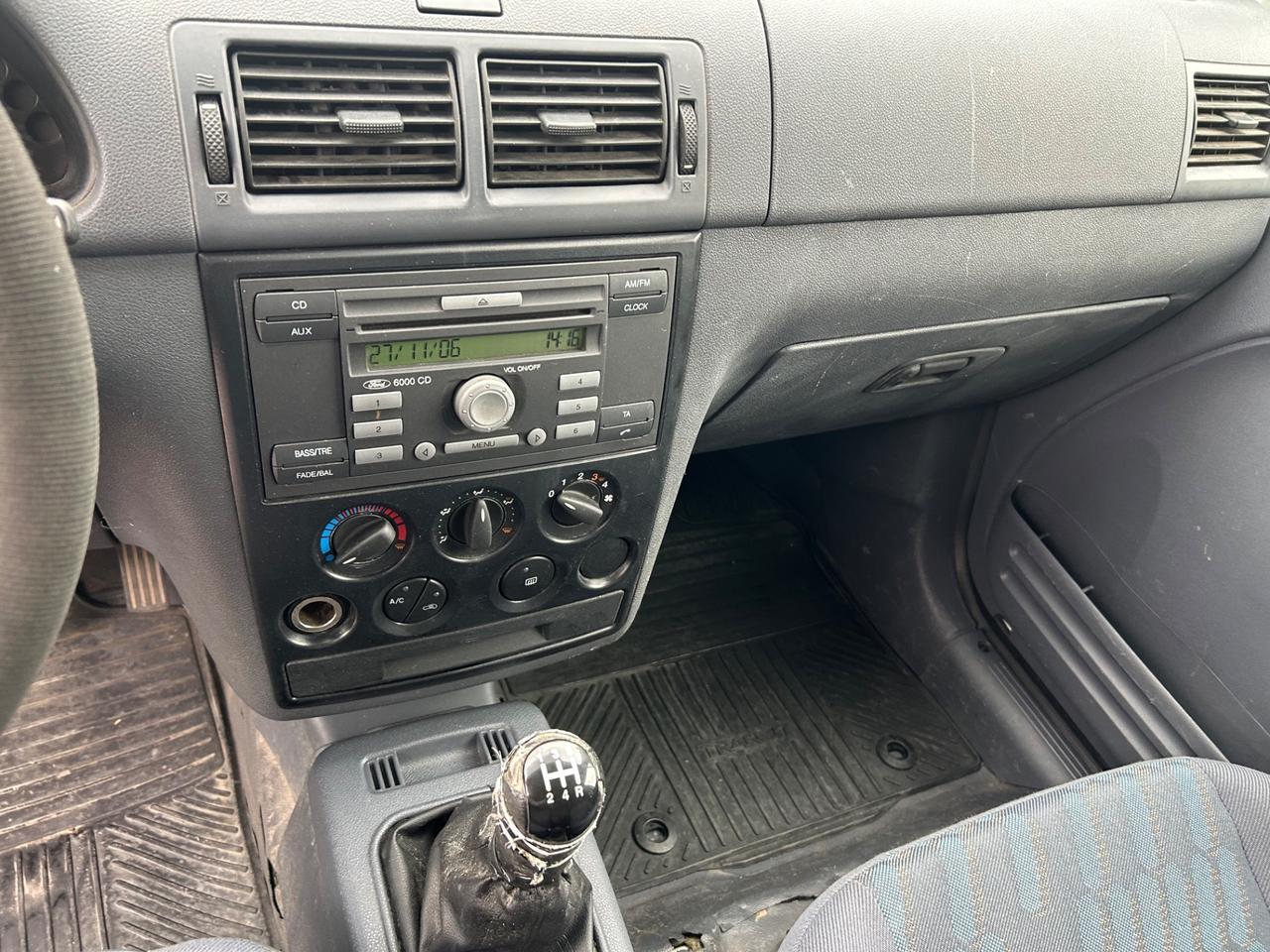 Ford Transit Connect 200S 1.8 TDCi/90CV