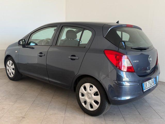 OPEL Corsa 1.2 5 porte Cosmo