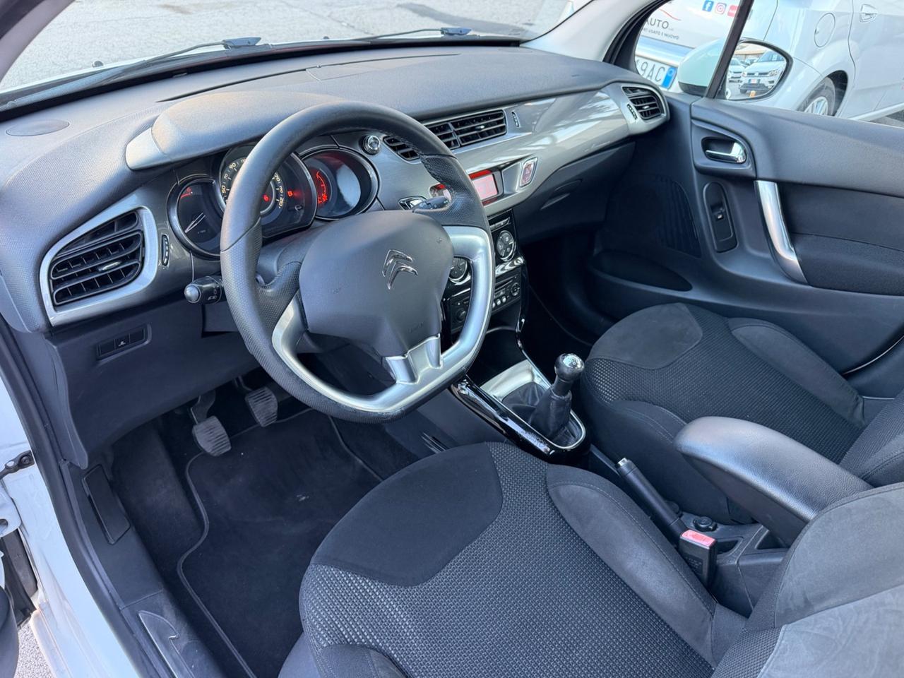 Citroen C3 1.4 HDi 70 cv 2014 exclusive