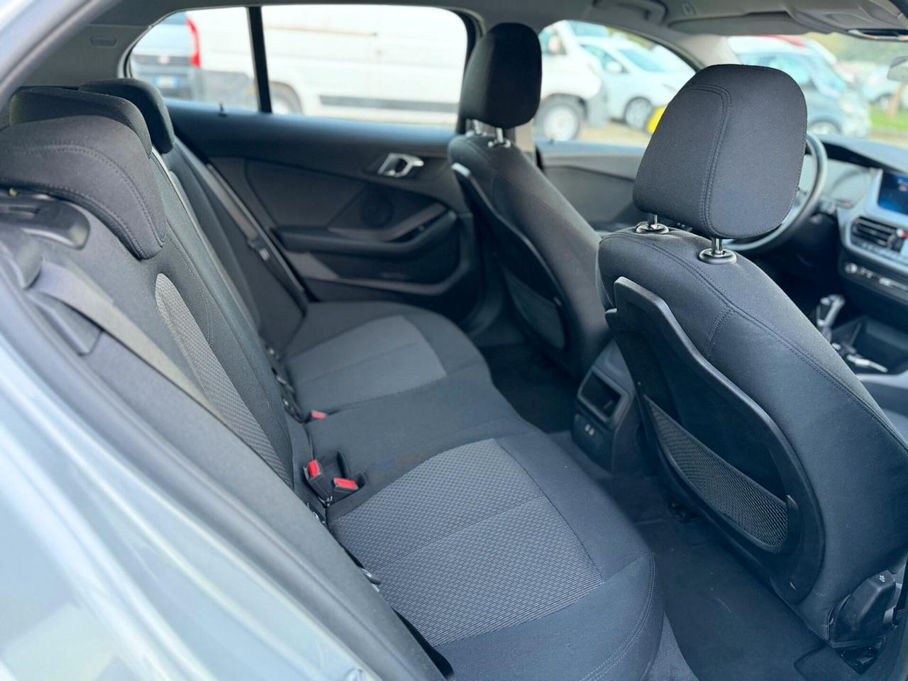 Bmw 116 116d 5p. Advantage