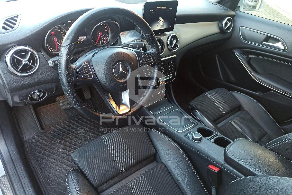 MERCEDES GLA 200 Sport