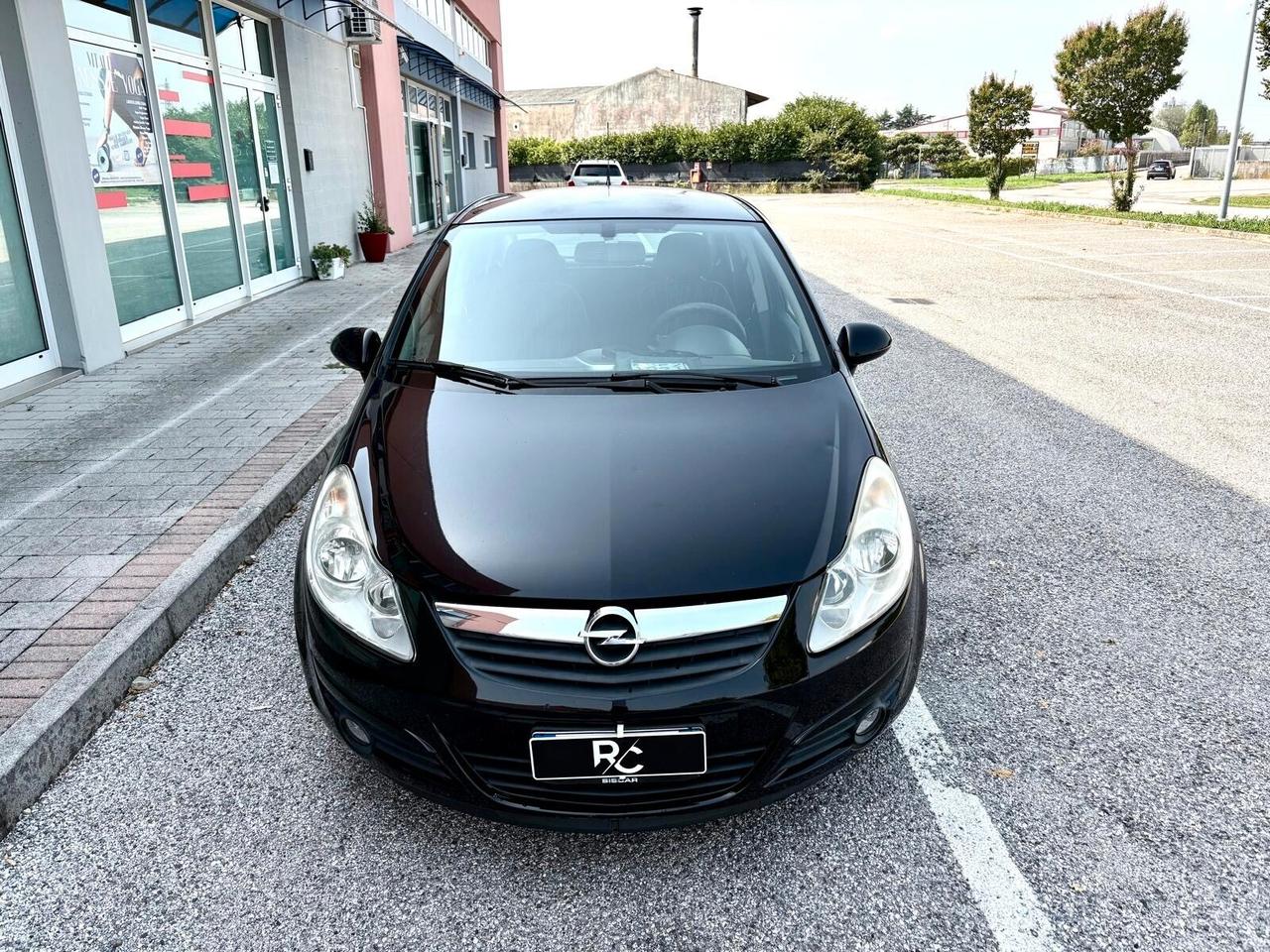 Opel Corsa 1.2 Benzina Neopatentati