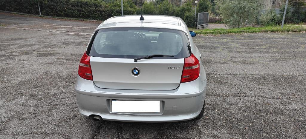 BMW Serie 1 5 Porte 118d 5p 2.0 143cv dpf Ottimo Stato