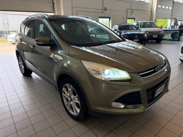 FORD Kuga 2.0 TDCI 140 CV 4WD Titanium