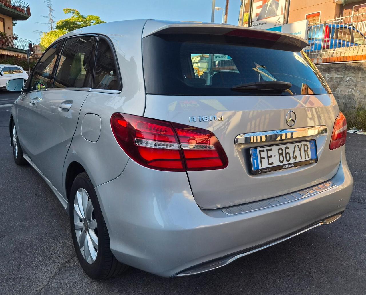 Mercedes-benz B 180 d Premium