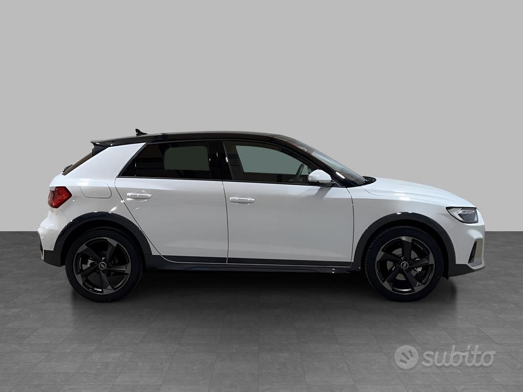 Audi A1 Allstreet 30 1.0 tfsi Identity Contrast 11