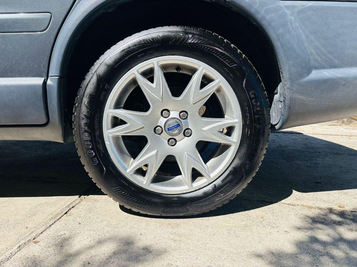 Volvo V70 2.4 D5 Automatica AWD Cross Country