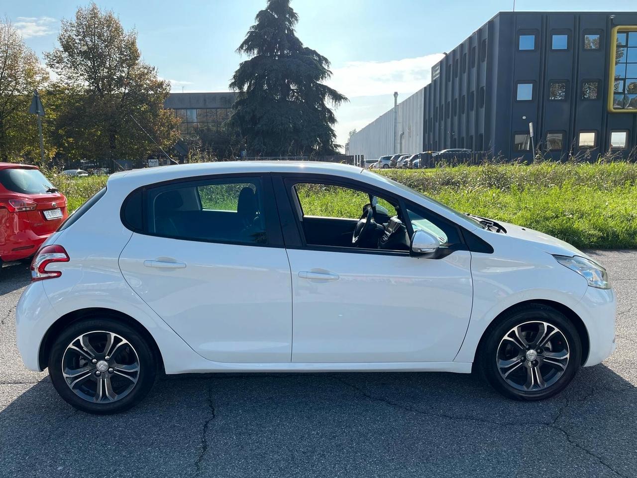 Peugeot 208 1.4 VTi 95 CV 5p. GPL