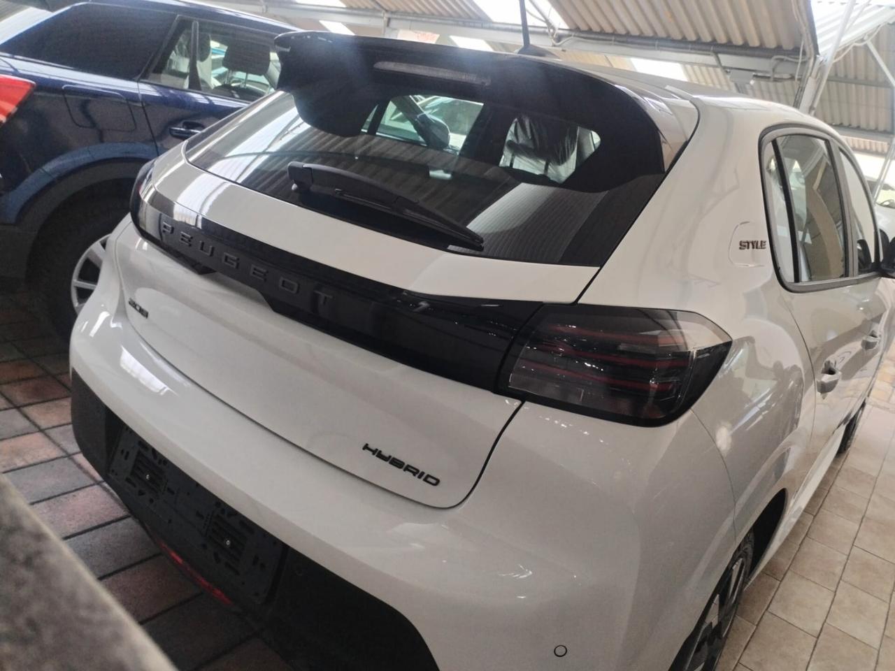 Peugeot 208 Hybrid 110 e-DCS6 Style