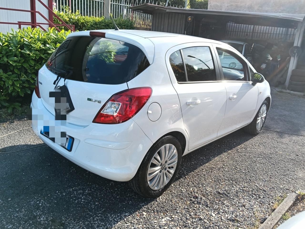 Opel Corsa 1.2 85CV 5 porte GPL-TECH Ecotec