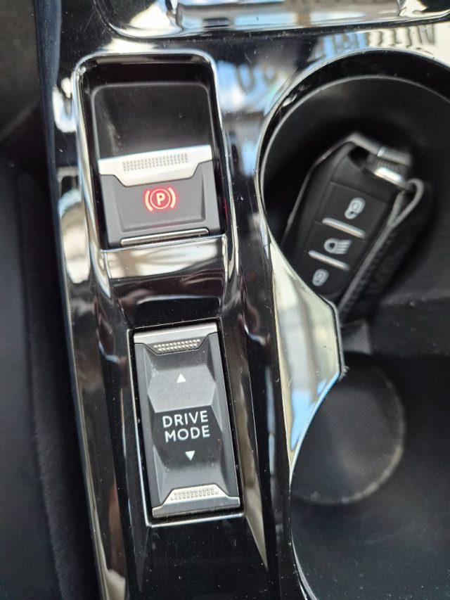 PEUGEOT 2008 BlueHDi 130 S&S EAT8 Allure Navi Pack da?179,00