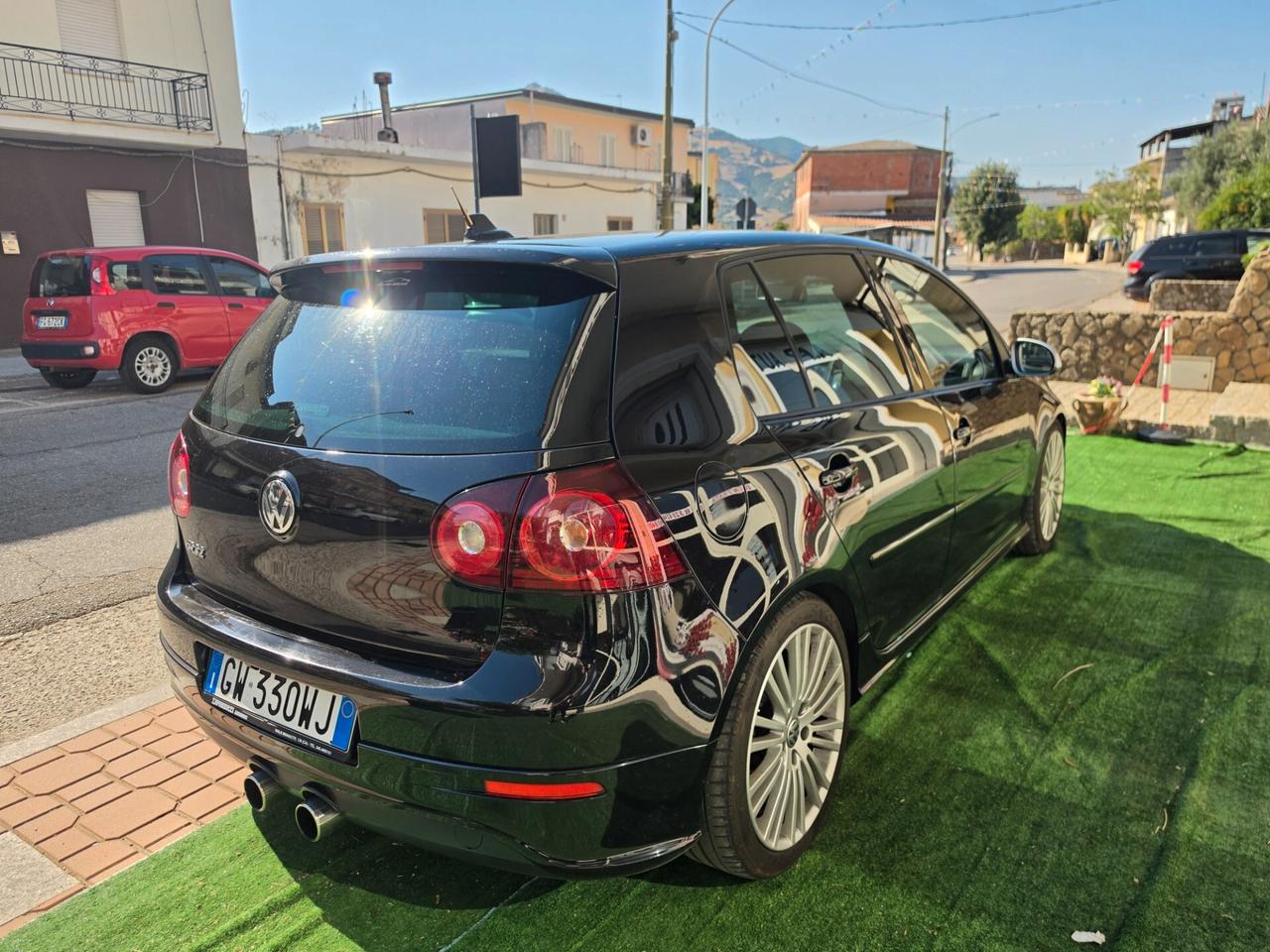Volkswagen Golf 3.2 VR6 4mot. 5p. DSG R32