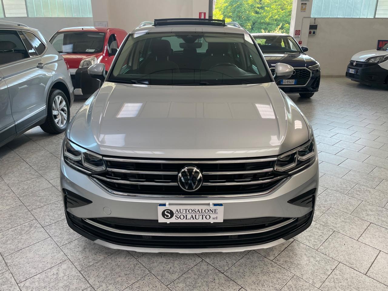 Volkswagen Tiguan 2.0 TDI 150 CV SCR DSG Elegance Tetto