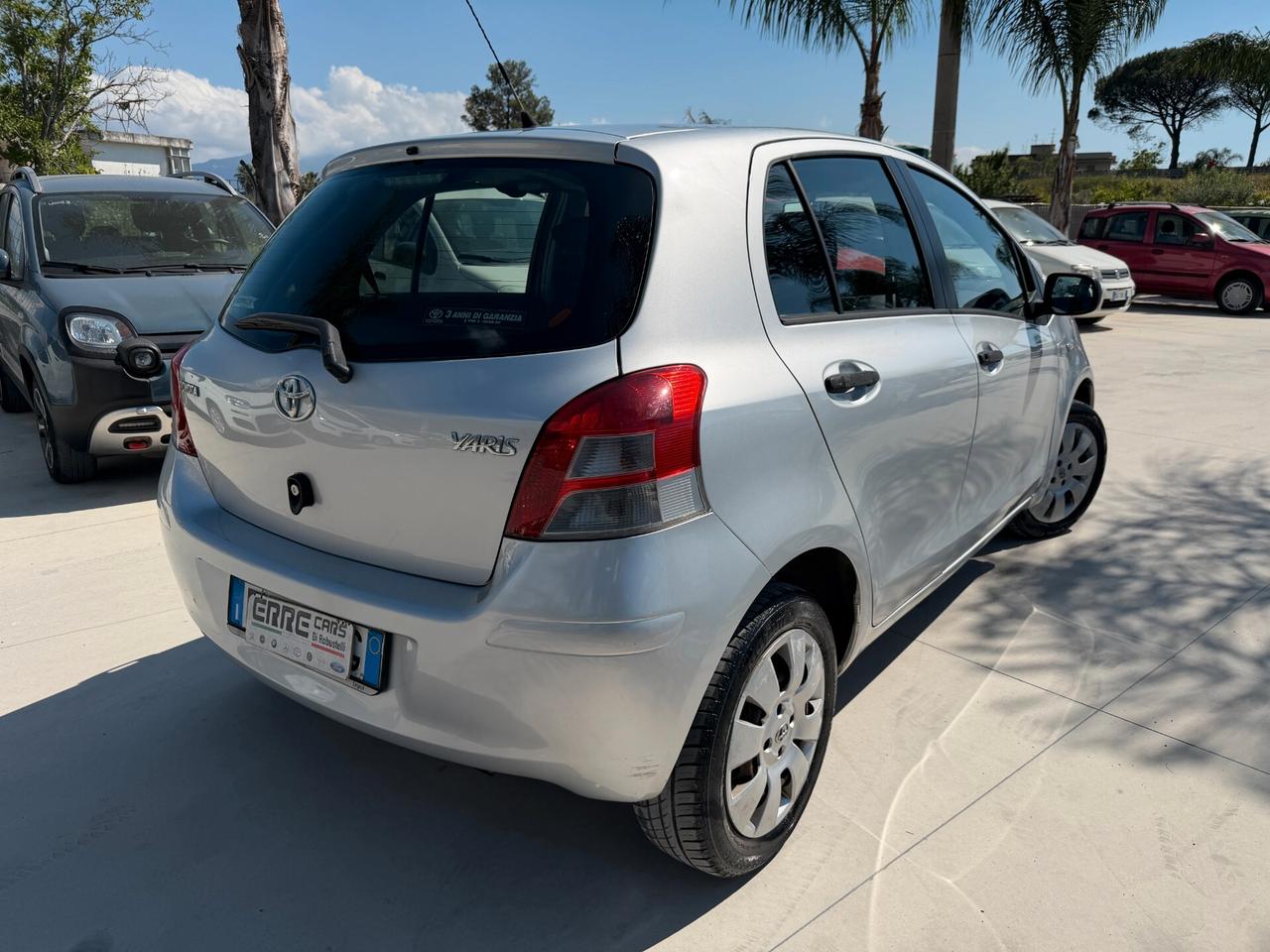 TOYOTA YARIS ANNO 2010 1.0 BENZINA 69 CV