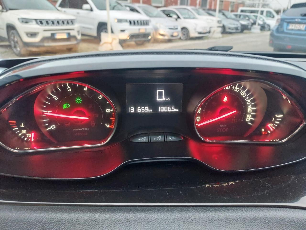 Peugeot 208 PureTech 82 5 P STUPENDA OK NEOPATENTATI